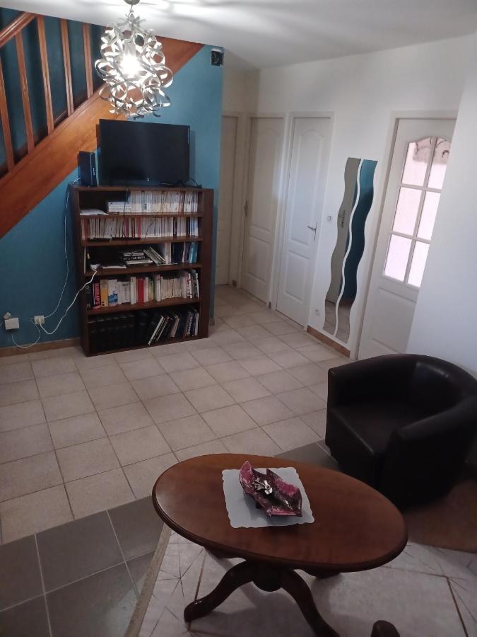 Dynamique Et Splendide Apartment Bourgoin-Jallieu Luaran gambar