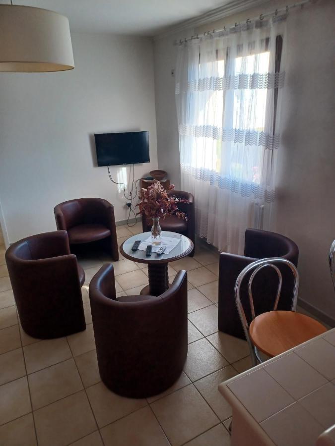 Dynamique Et Splendide Apartment Bourgoin-Jallieu Luaran gambar